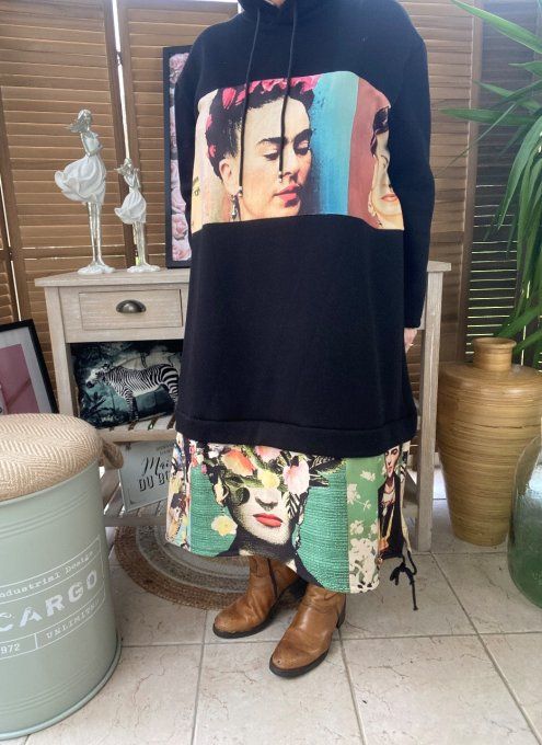 Robe longue à capuche noire molletonnée & suédine Frida Kahlo du 40 au 50