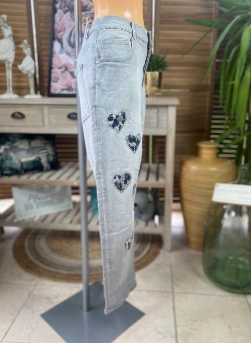 Jeans gris délavé coeurs  taille haute stretch du 40 au 46