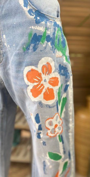 Jeans bleu stone clair délavé Painting Flowers taille haute stretch du 40 au 46