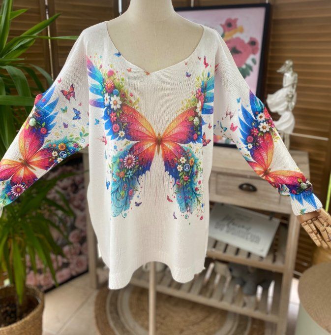 Pull de printemps ample écru Le Papillon du 40 au 48