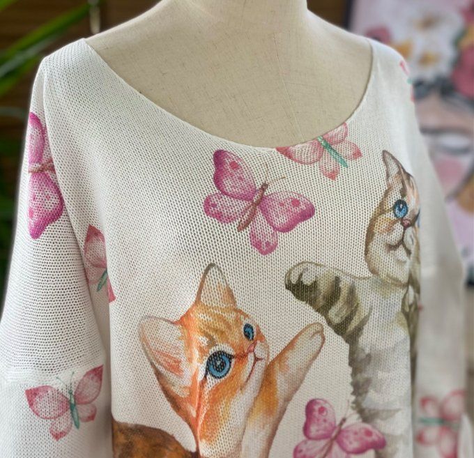 Pull de printemps ample écru Les Petits Chats du 40 au 48