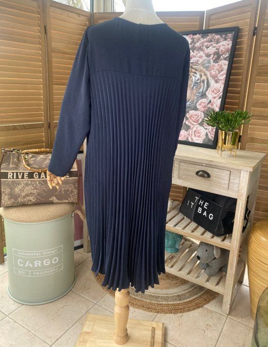 Robe ample plissée manches longues marine du 38 au 48