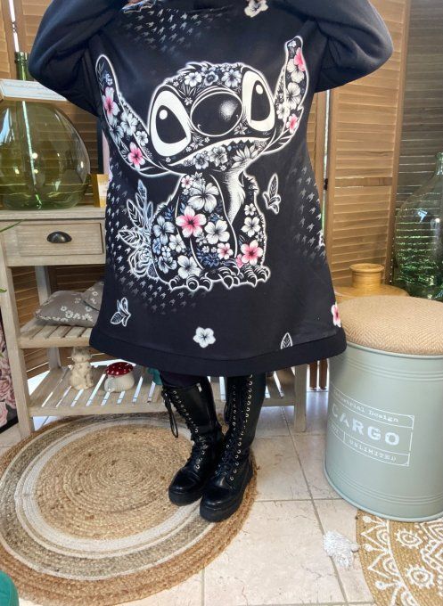 Sweat à capuche long ou robe sweat noir Stitch fleuri du 40 au 52  