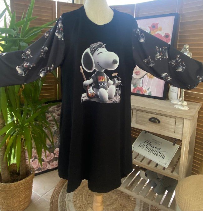 Robe trapèze ou tunique longue noire Snoopy Hard Rock Kiss du 38 au 48/50 