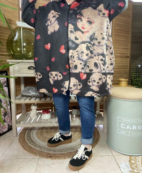 Manteau à capuche suédine noire Cruella et les dalmatiens du 42 au 52 et même +