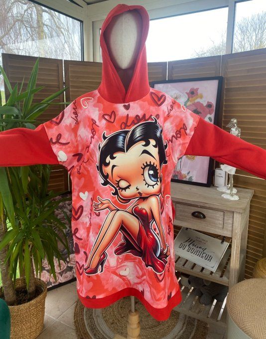 Sweat à capuche long ou robe sweat rouge Betty Boop Rétro du 40 au 52  