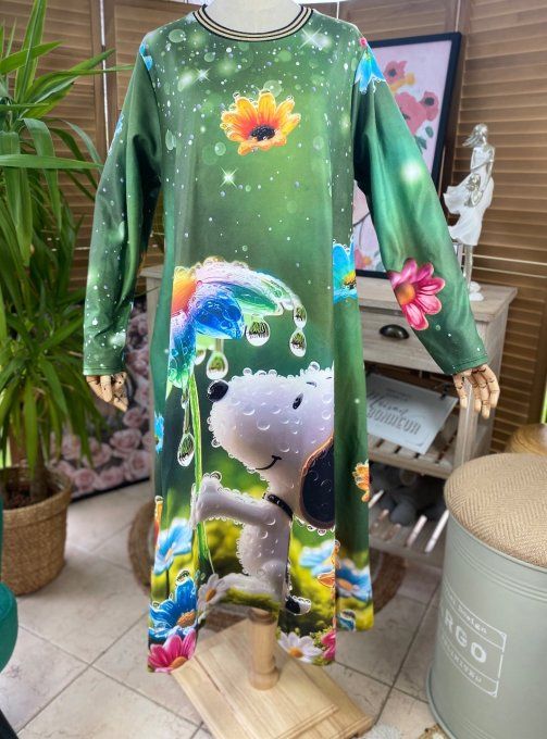 Robe trapèze longue verte molletonnée Snoopy au Parapluie Fleur du 38 au 50 (AVEC DEFAUT !!)