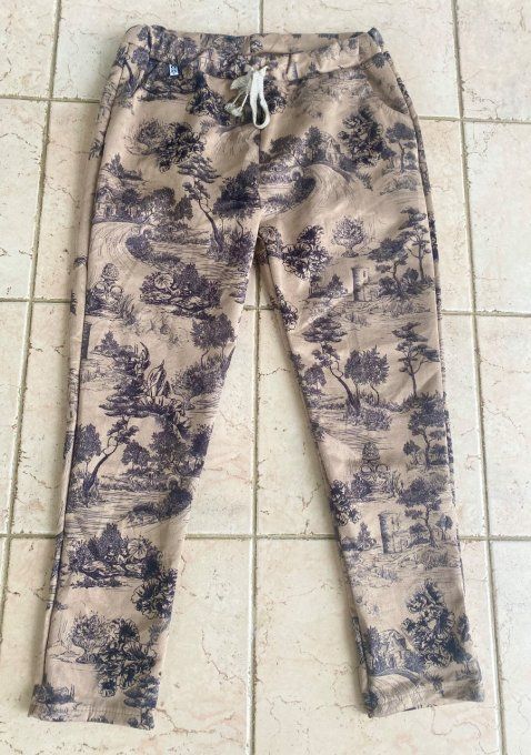 panta jogg (pantalon magique) suédine Taupe Toile de Jouy du 38 au 46/48