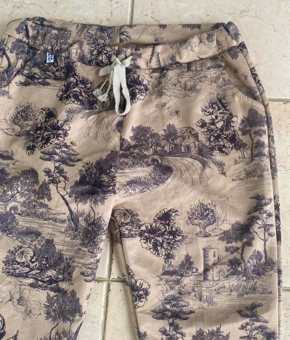 panta jogg (pantalon magique) suédine Taupe Toile de Jouy du 38 au 46/48