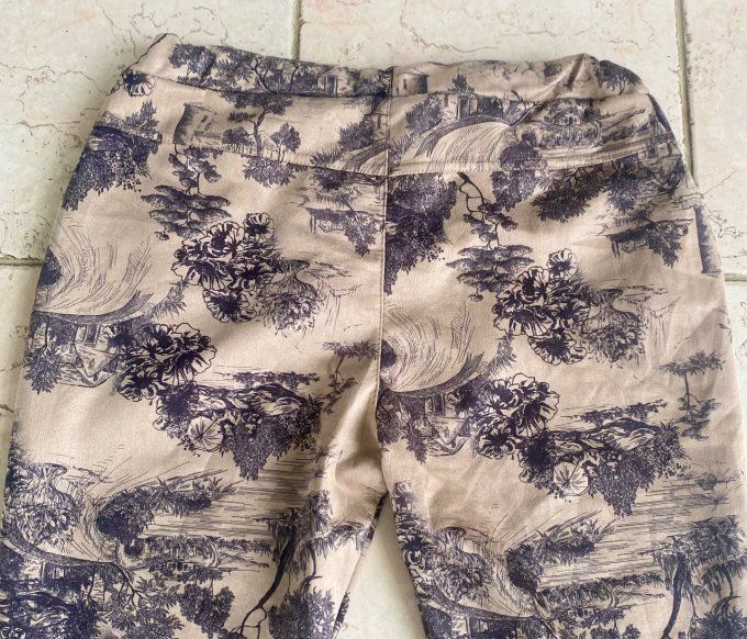 panta jogg (pantalon magique) suédine Taupe Toile de Jouy du 38 au 46/48