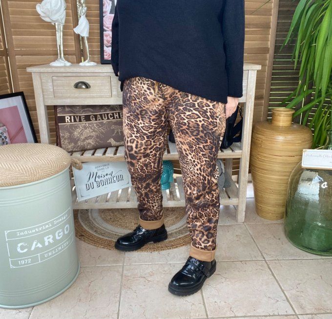 panta jogg (pantalon magique) suédine Camel Léopard noir  du 38 au 46/48