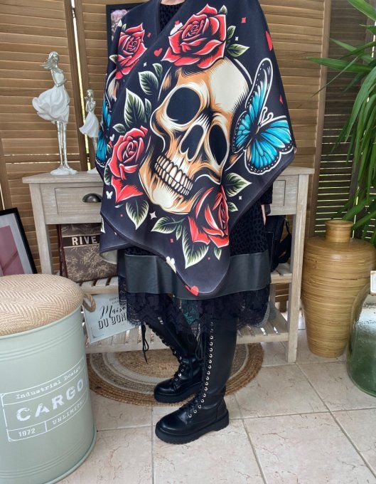 Etole oversize noire Skulls à lunettes coeur & Papillons du 36 au 56 et bien +