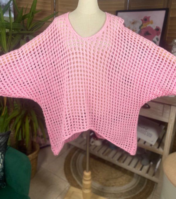 Pull asymétrique overisze sans laine maille filet rose layette douceur +++ du 42 au 54/56  