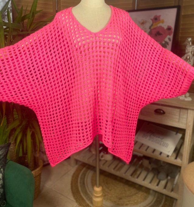 Pull asymétrique overisze sans laine maille filet Fuschia douceur +++ du 42 au 54/56 