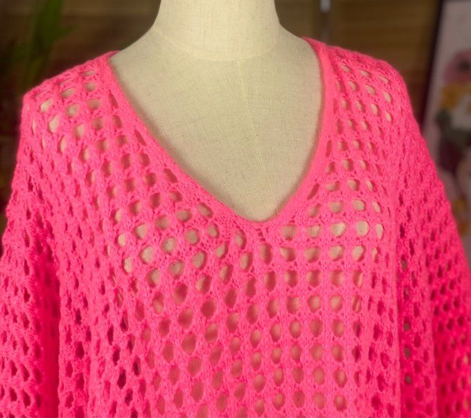 Pull asymétrique overisze sans laine maille filet Fuschia douceur +++ du 42 au 54/56 