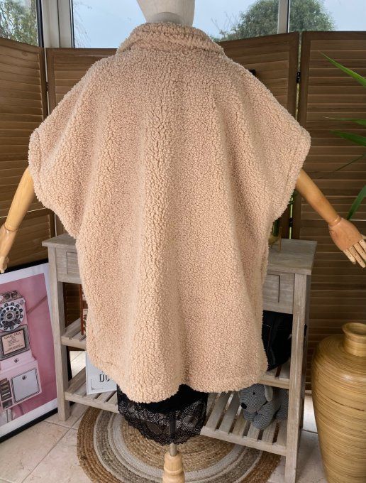 Veste poncho oversize moumoute beige douceur ++++ du 38 au 52/54 et +