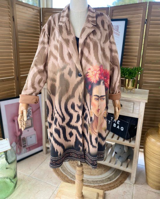 Veste longue suédine beige zébrée Frida Kahlo aux fleurs du 42 au 52 et même +  