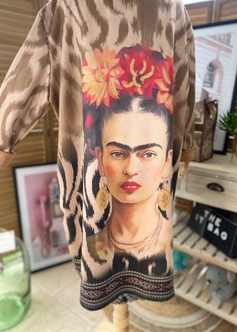 Veste longue suédine beige zébrée Frida Kahlo aux fleurs du 42 au 52 et même +  