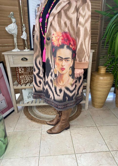 Veste longue suédine beige zébrée Frida Kahlo aux fleurs du 42 au 52 et même +  