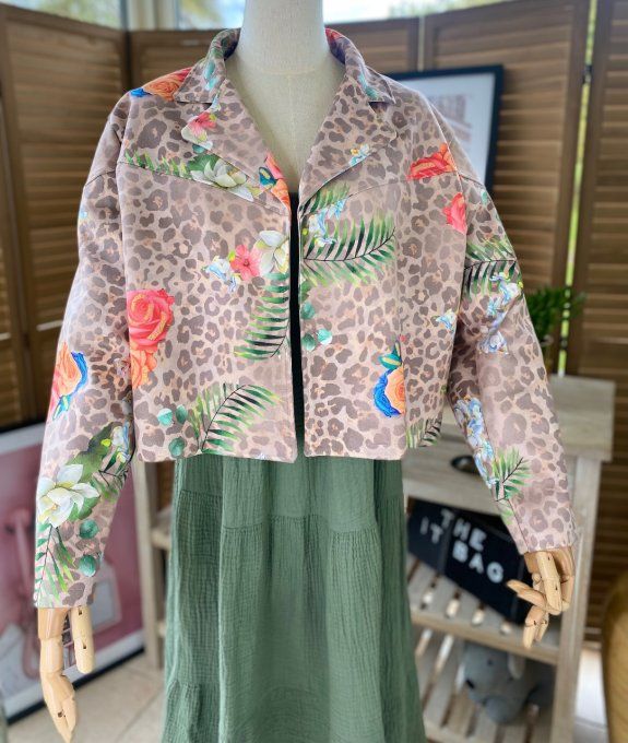 Veste courte façon perfecto suédine léopard Frida Kahlo aux fleurs du 36 au 46  