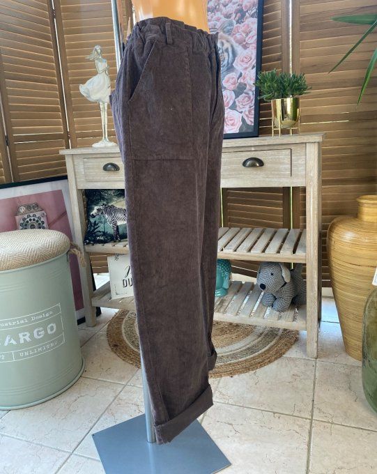 Pantalon coupe Mom velours côtelé chocolat taille haute froncée élastiquée du 40 au 50/52 