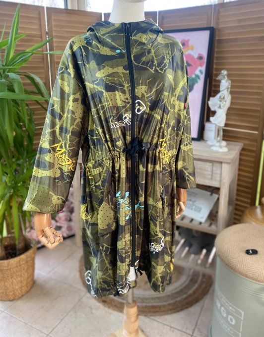 Coupe-vent imperméable à capuche taille ajustable camouflage Betty Boop du 38 au 50 et même +