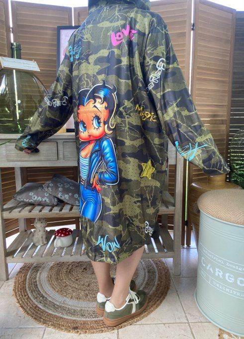 Coupe-vent imperméable à capuche taille ajustable camouflage Betty Boop du 38 au 50 et même +